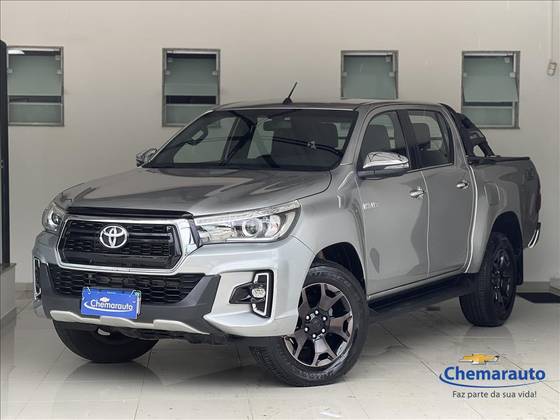 TOYOTA HILUX 2.8 SRX 4X4 CD 16V DIESEL 4P AUTOMÁTICO TOYOTA HILUX 2.8 SRX 4X4 CD 16V DIESEL 4P AUTOMÁTICO